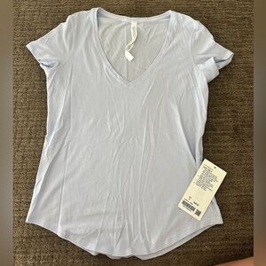 Lululemon t-shirt
